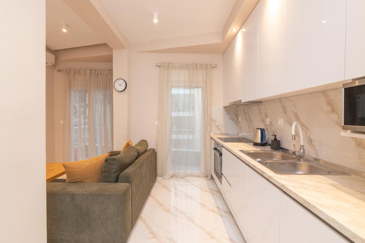 White Lux Heaven Saint Dimitrios Apartment เทสซาโลนิกิ ภายนอก รูปภาพ