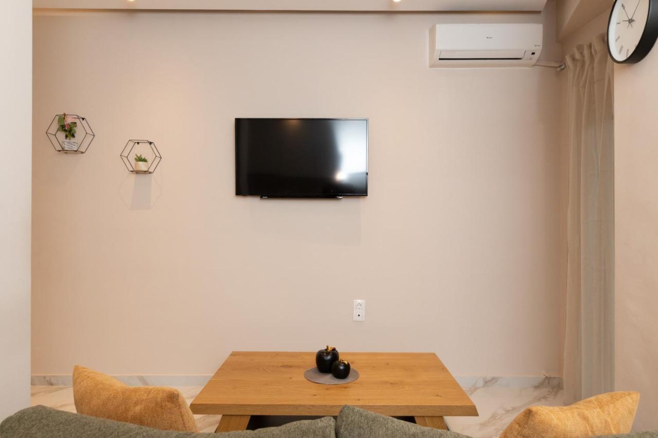 White Lux Heaven Saint Dimitrios Apartment เทสซาโลนิกิ ภายนอก รูปภาพ